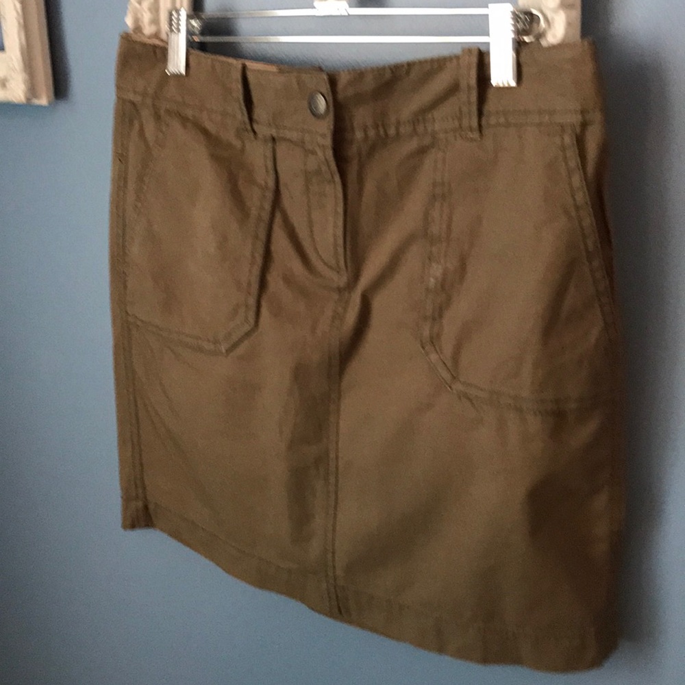 ANN TAYLOR LOFT PETITES  Army green Skirt Size 2P